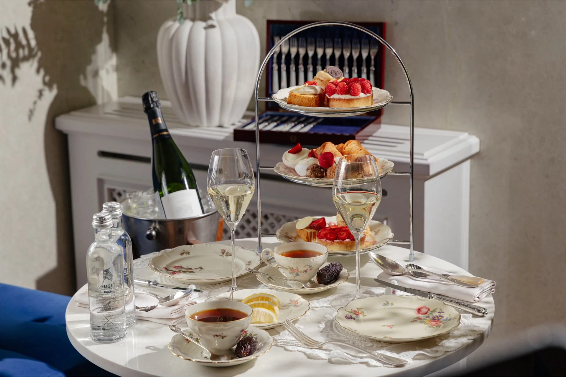 Tea with the Countess in the historic interiors of the Shuvaloff Mansion